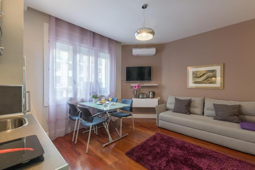 Gran Via 55 Exclusive Apartments Madrid Exterior photo