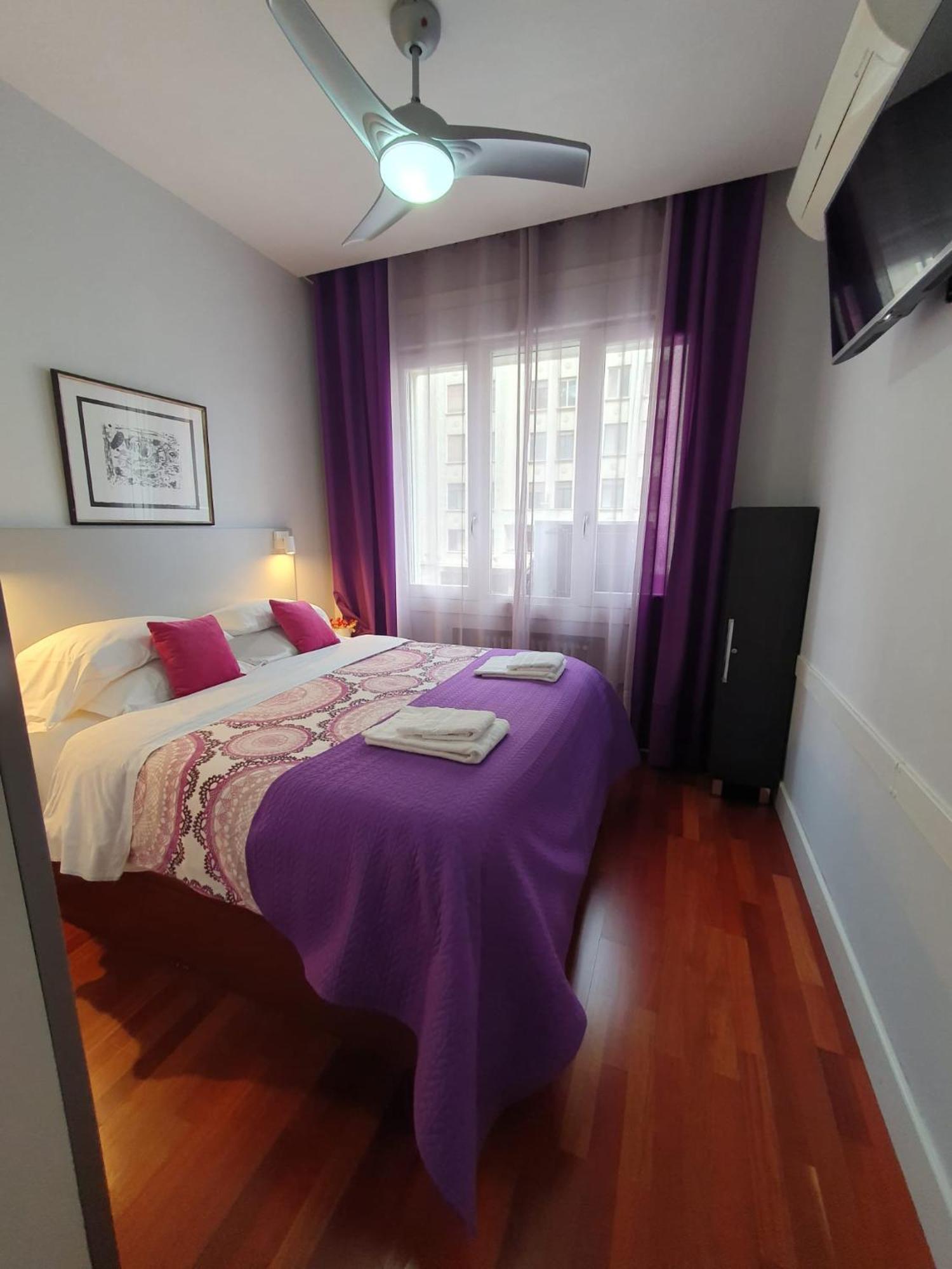 Gran Via 55 Exclusive Apartments Madrid Exterior photo